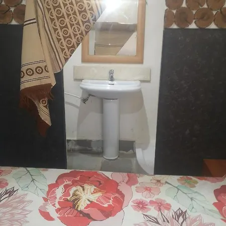 Campsite Cabana En Poblado Vaquero Con Piscina